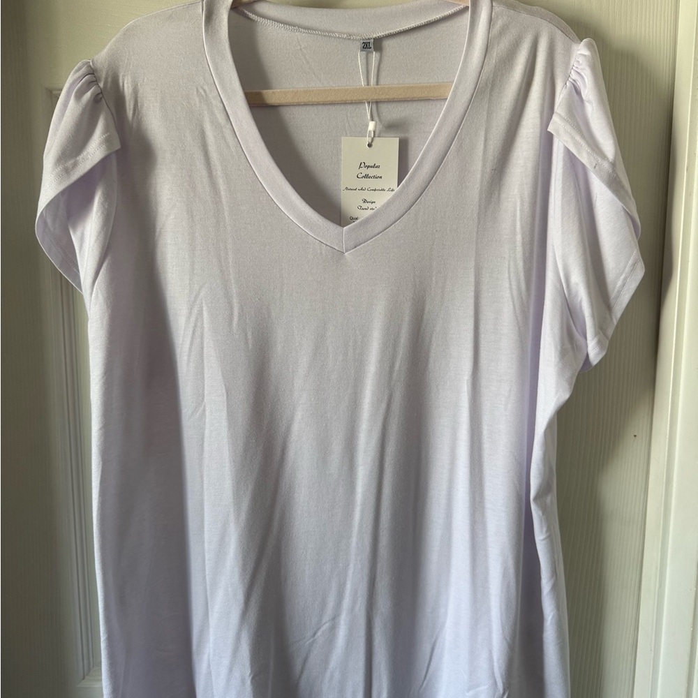 NWT V-neck cup sleeve top
